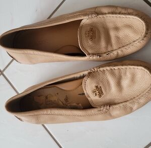 Coach womens tan loafers size 9